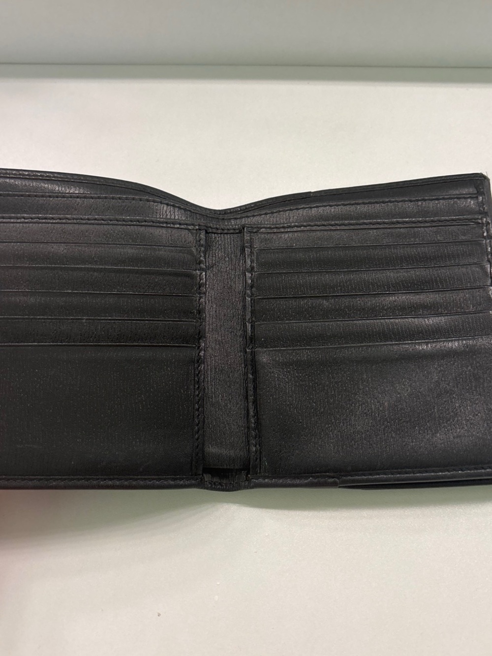 Gucci Black Leather Snap Wallet with Silver Hardware - Picture 6 of 6